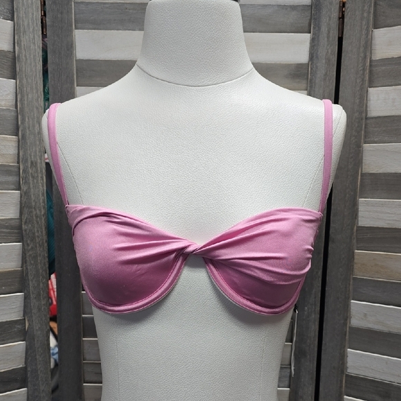 Tunneled Twist Front Bikini Top | Kona Sol | 36DD - Picture 1 of 9